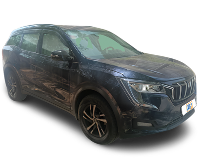 Mahindra XUV700-img